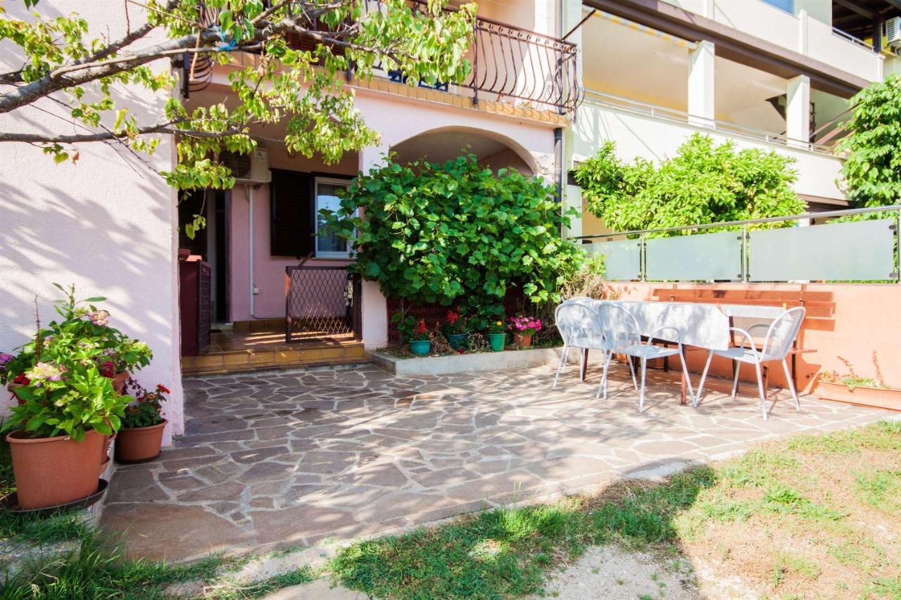 Apartments Dara Umag Zewnętrze zdjęcie